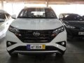 Selling White Toyota Rush 2018 at 18000 km -9
