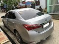 Selling Silver Toyota Corolla Altis 2014 Automatic Gasoline at 31904 km -8