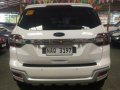 White Ford Everest 2016 Automatic Diesel for sale -6