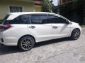 Sell White 2015 Honda Mobilio Automatic Gasoline at 105000 km-2