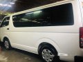 White Toyota Hiace 2016 at 18000 km for sale-2