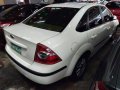 Sell White 2005 Ford Focus in Quezon City-3