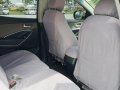 Grey Hyundai Santa Fe 2013 at 50000 km for sale-6