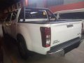 White Isuzu D-Max 2017 Automatic for sale -8