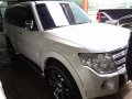 Selling White Mitsubishi Pajero 2010 Automatic Diesel-9