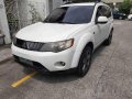 Sell White 2008 Mitsubishi Outlander in Manila -1