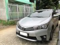 Selling Silver Toyota Corolla Altis 2014 Automatic Gasoline at 31904 km -12