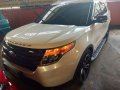 Selling White Ford Explorer 2015 in Quezon City -8