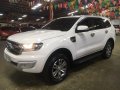 White Ford Everest 2016 Automatic Diesel for sale -7