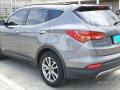 Grey Hyundai Santa Fe 2013 at 50000 km for sale-3