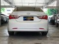 White Hyundai Sonata 2010 Automatic Gasoline for sale in Makati-4