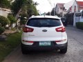 Selling White Kia Sportage 2011 Automatic Gasoline -2