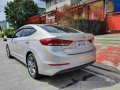 Selling Silver Hyundai Elantra 2016 Automatic Gasoline-3