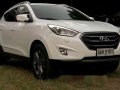 Sell White 2015 Hyundai Tucson Manual-9