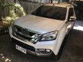 Sell Used 2016 Isuzu Mu-X Automatic Diesel -1