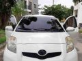 Selling Toyota Yaris 2011 Automatic Gasoline -3