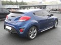 Selling Blue Hyundai Veloster 2016 Automatic Gasoline at 8740 km-2