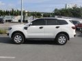Sell White 2017 Ford Everest Manual Diesel at 28331 km -0