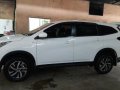 Sell White 2018 Toyota Rush at 2700 km-7