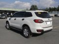Sell White 2017 Ford Everest Manual Diesel at 28331 km -1