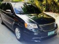 Sell Black 2012 Chrysler Town And Country at 28000 km -0