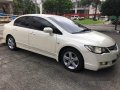 White Honda Civic 2007 at 90000 km for sale-4