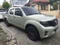 Used Nissan Navara 2015 Truck at 65000 km for sale -3