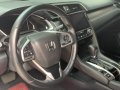 Selling 2nd Hand Honda Civic 2016 Automatic in Quezon City -3