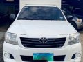 White Toyota Hilux 2012 at 70000 km for sale-4