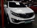 White Kia Sportage 2011 Automatic Gasoline for sale -5