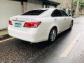 Sell White 2010 Lexus Es 350 at 69200 km -10