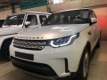 Selling White Land Rover Discovery 2019 Automatic Diesel-5