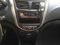 2012 Hyundai Accent for sale in Mandaluyong -2