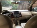 Selling 2nd Hand Toyota Innova 2006 at 109000 km -3