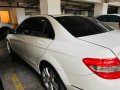 White Mercedes-Benz C200 2007 at 37000 km for sale -2