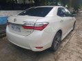 Selling White Toyota Corolla Altis 2018 Automatic Gasoline at 7000 km -2