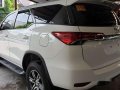 Selling White Toyota Fortuner 2018 Manual Diesel at 5300 km -2