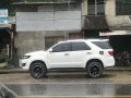 Selling White Toyota Fortuner 2012 Automatic Gasoline -2
