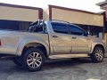 Silver Toyota Hilux 2015 for sale in Lipa -7
