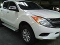 Selling White Mazda Bt-50 2016 in Pasig -2