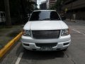 White Ford Expedition 2003 for sale in Pasig -5