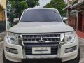 Sell White 2015 Mitsubishi Pajero at 19000 km -1