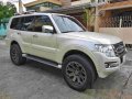 Sell White 2015 Mitsubishi Pajero at 19000 km -9