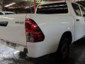 Sell White 2019 Toyota Hilux Manual Diesel at 16000 km -2