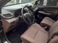Selling Black Toyota Avanza 2017 at 23000 km -2