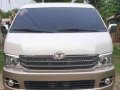 White Toyota Hiace 2010 at 69000 km for sale-3