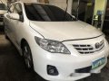 Sell White 2013 Toyota Corolla Altis Automatic Gasoline -5