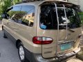 Selling Hyundai Starex 2004 Van in Quezon City-3