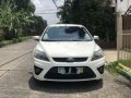 White Ford Focus 2012 at 71000 km for sale-8