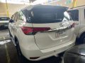 Selling White Toyota Fortuner 2018 in Quezon City -4